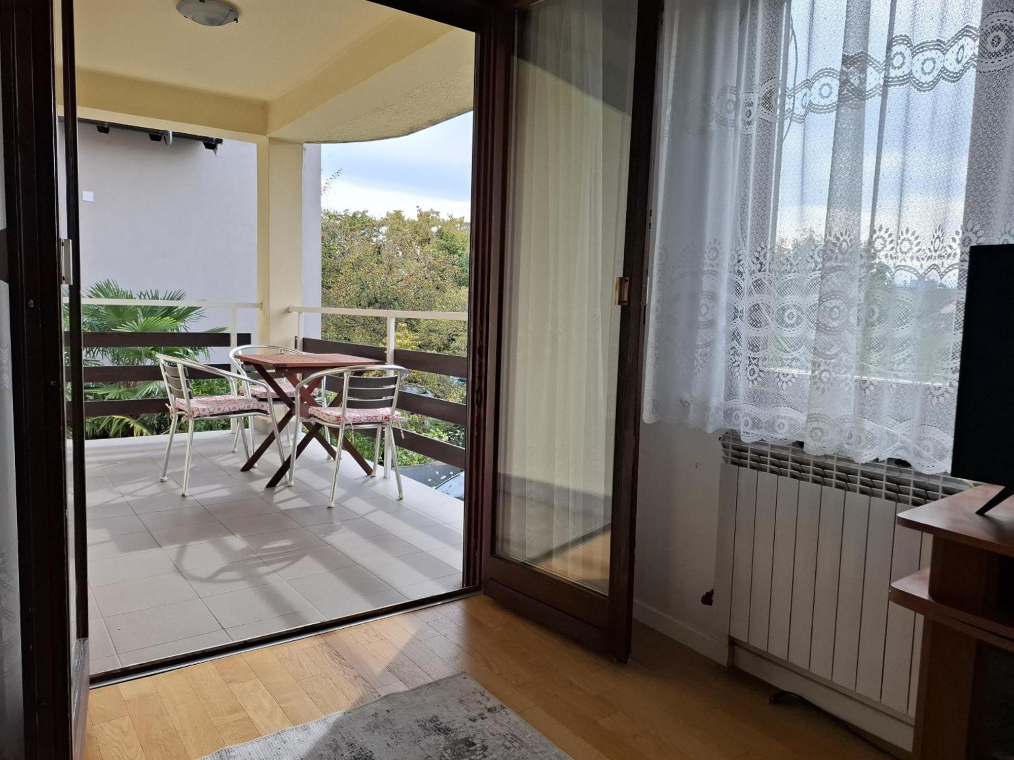 Maximir Apartment *